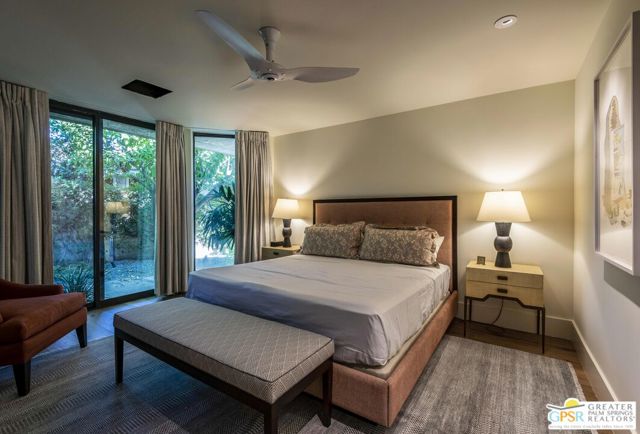 8 Surrey Court, Rancho Mirage CA: https://media.crmls.org/mediaz/c0e9bb24-a898-42be-b356-b417114755ce.jpg