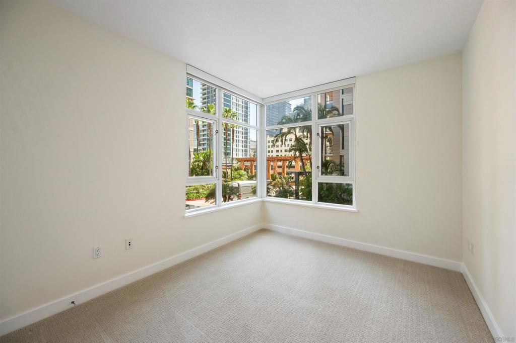 MLS #250029737SD img 20