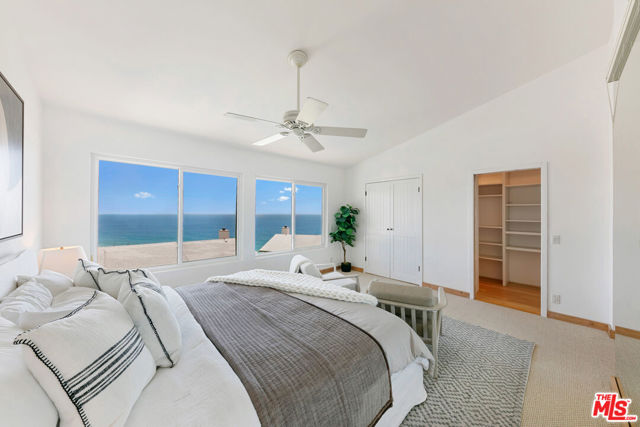 29672 Zuma Bay Way, Malibu CA: https://media.crmls.org/mediaz/c0eca62e-36c3-4f12-b03c-f9adf70114a5.jpg