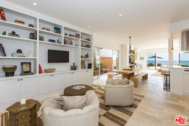 23812 Malibu Road, Malibu CA: https://media.crmls.org/mediaz/c0ecc534-f395-441f-8240-3aebf50c9c7a.jpg