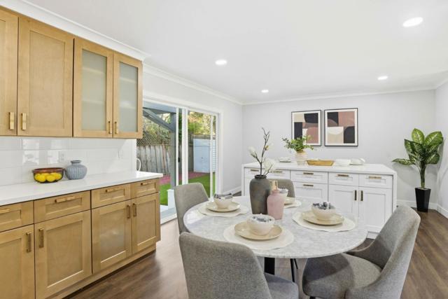 432 8th Avenue, Menlo Park CA: https://media.crmls.org/mediaz/c0ed96d3-2d1e-4b61-ac9d-d14dd0a30c71.jpg