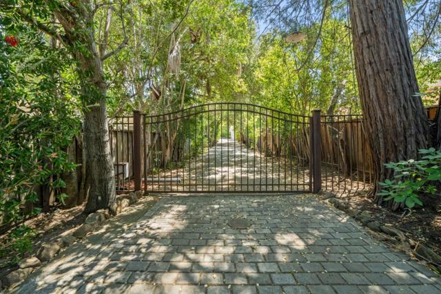 1353 Edgewood Road, Redwood City CA: https://media.crmls.org/mediaz/c0eda6f3-8f9a-45f5-a717-1faf6f563ba6.jpg