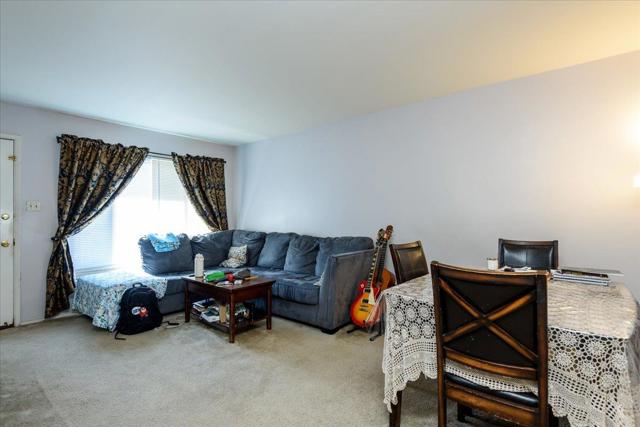 1927 Palm Avenue, San Mateo CA: https://media.crmls.org/mediaz/c0edb752-c2ee-41e1-aee5-5af9007310fd.jpg