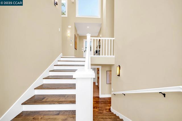 691 Old Jonas Hill Rd, Lafayette CA: https://media.crmls.org/mediaz/c0f14f3d-7c67-40c8-8d41-d5d964f5e667.jpg