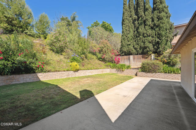 3034 Rollings Avenue, Thousand Oaks CA: https://media.crmls.org/mediaz/c0f21e84-44e3-4328-99b5-260252634857.jpg