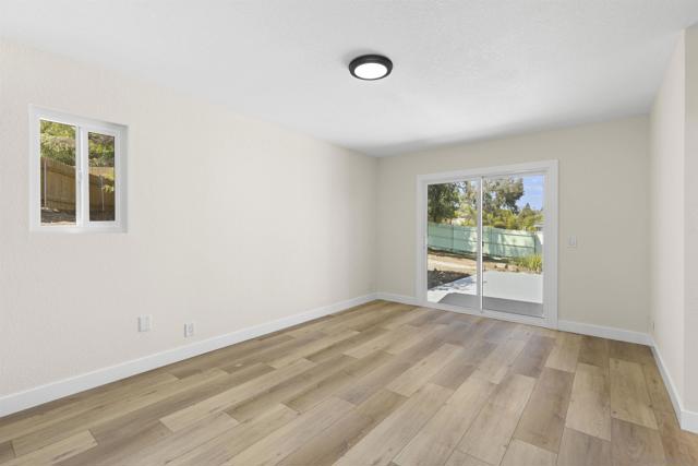 1217 Monte Vista Dr, Vista CA: https://media.crmls.org/mediaz/c0f286a7-5758-40a8-957f-0a07af4139aa.jpg