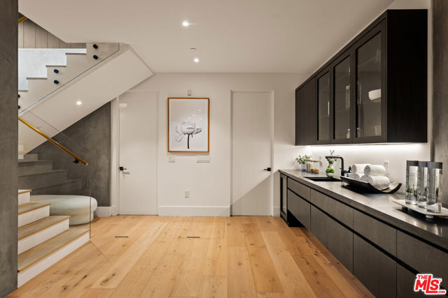 5988 W 76th Street, Los Angeles CA: https://media.crmls.org/mediaz/c0f2e57f-49f1-4b01-9f1b-c5fb849c50f2.jpg