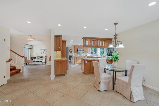 202 Faculty Street, Thousand Oaks CA: https://media.crmls.org/mediaz/c0f3abca-e06e-4f55-8353-9ead49ea119e.jpg