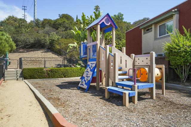 Detail Gallery Image 23 of 27 For 4455 Home Ave #3,  San Diego,  CA 92105 - 2 Beds | 1/1 Baths