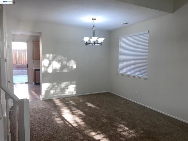 1420 Teakwood Way, Tracy CA: https://media.crmls.org/mediaz/c0f423bf-685f-4712-b935-9884a31e4cb8.jpg