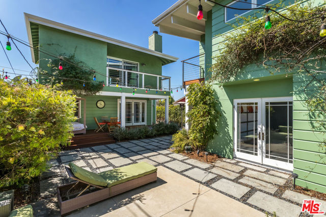 3734 Wade Street, Los Angeles CA: https://media.crmls.org/mediaz/c0f5096d-5c06-4b11-8074-0b90e4b4c331.jpg