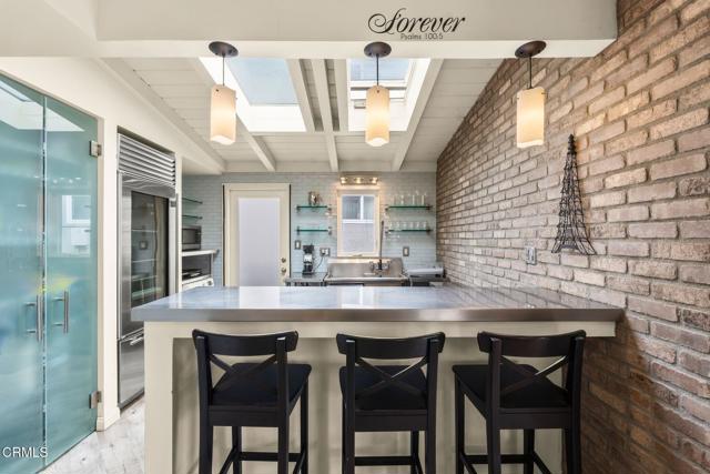 Detail Gallery Image 7 of 20 For 3248 Ocean Dr, Oxnard,  CA 93035 - 3 Beds | 1 Baths