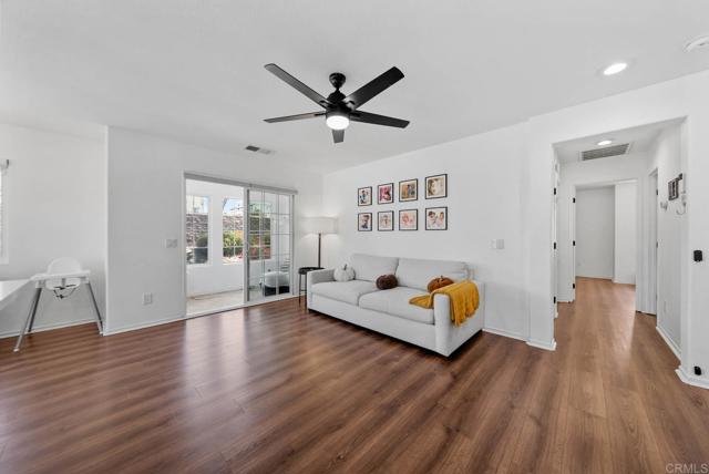 Detail Gallery Image 7 of 29 For 1452 Canvas Dr #1,  Chula Vista,  CA 91913 - 2 Beds | 2 Baths