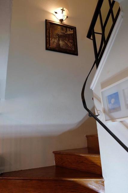 2701 Lone Bluff Way, San Jose CA: https://media.crmls.org/mediaz/c0f7befc-440c-42ac-912b-22a108d0aa87.jpg