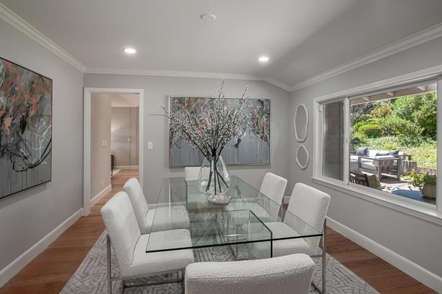 13038 Vista Del Valle Court, Los Altos Hills CA: https://media.crmls.org/mediaz/c0f7e1c4-3658-49f3-b18f-45b41867817d.jpg