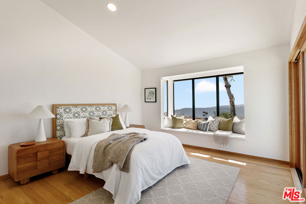 MLS #26860837 image #41
