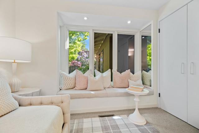 2606 Martinez Drive, Burlingame CA: https://media.crmls.org/mediaz/c0fc0963-608e-4c73-826b-71757f1f92eb.jpg