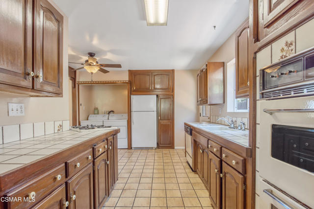 17335 Burton Street, Northridge CA: https://media.crmls.org/mediaz/c0fc7cee-25e4-4bf1-b9e8-d8d7d4bb6264.jpg