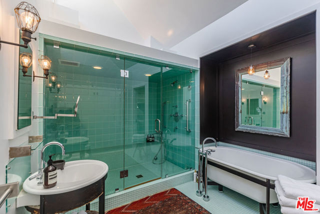 27428 Pacific Coast Highway photo 18