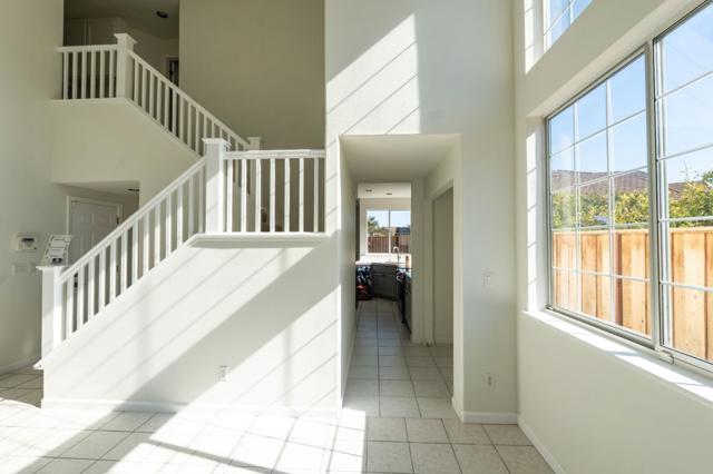 441 Adrian Court, Hollister CA: https://media.crmls.org/mediaz/c0fe357e-1d23-445e-8cf6-4fa8b6b0ab3d.jpg