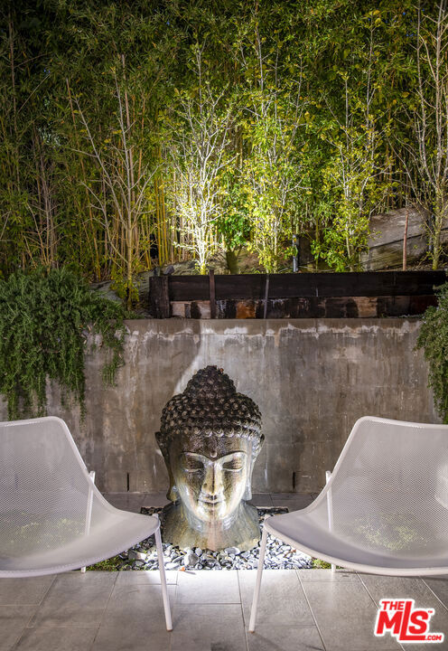 2544 Greenvalley Road, Los Angeles CA: https://media.crmls.org/mediaz/c10184d9-7d1c-4cbc-81b6-97654ade4ecb.jpg