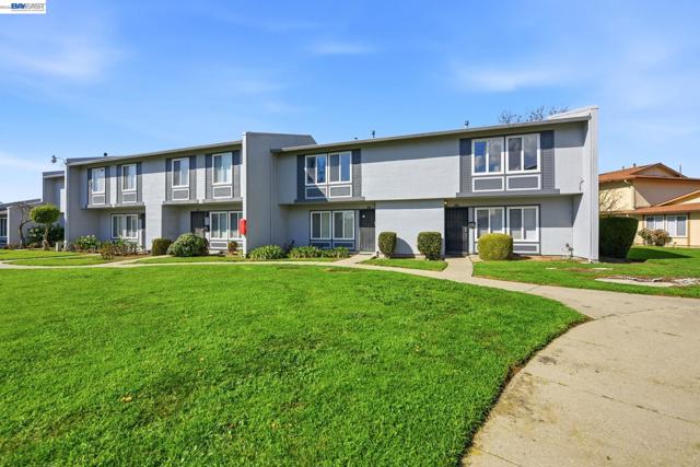 Image 36 of 39 For 34597 Bluestone Cmn