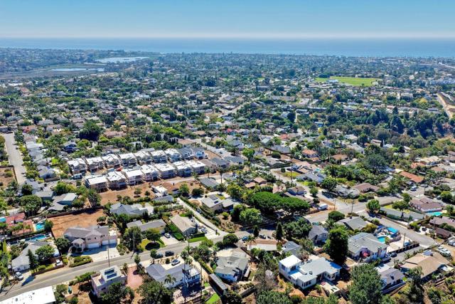 2428 Dunstan Street, Oceanside CA: https://media.crmls.org/mediaz/c103b7b1-b34d-46a0-955c-d070f08b9500.jpg