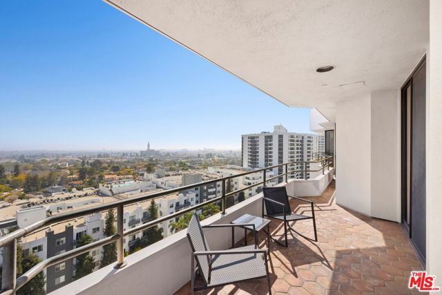 10601 Wilshire Boulevard, Los Angeles CA: https://media.crmls.org/mediaz/c103f70a-608b-4b45-b3d6-0a573441094e.jpg