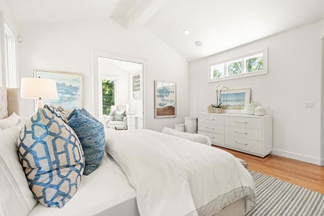 6 Zachary Court, Menlo Park CA: https://media.crmls.org/mediaz/c103fb6e-8c89-4edb-96fc-95f6f757cf33.jpg