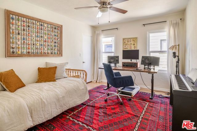 5368 Oakland Street photo 15