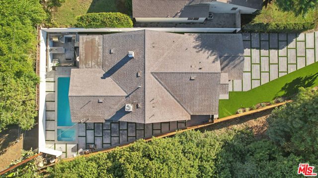 4656 Greenbush Avenue, Sherman Oaks CA: https://media.crmls.org/mediaz/c105e0da-a5b3-4ca9-b0ef-5d2d1208bcf0.jpg
