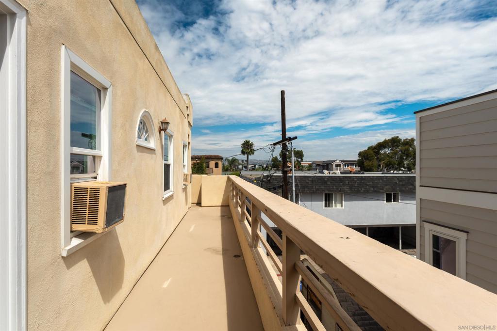 MLS #250040952SD image #18