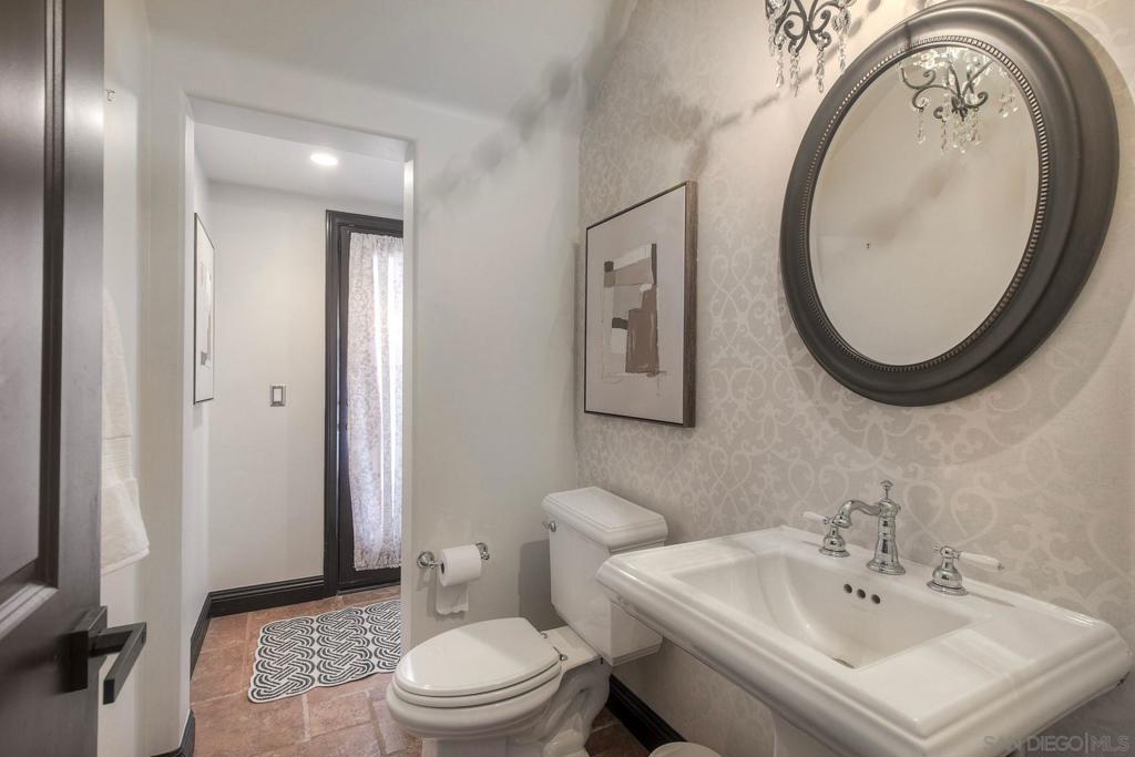 MLS #250043674SD image #9