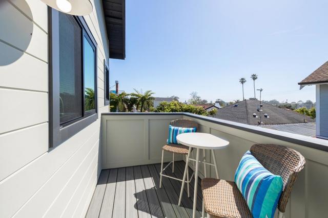461 6th Avenue, Santa Cruz CA: https://media.crmls.org/mediaz/c10714f4-1484-4f56-b279-6e5aef248d58.jpg