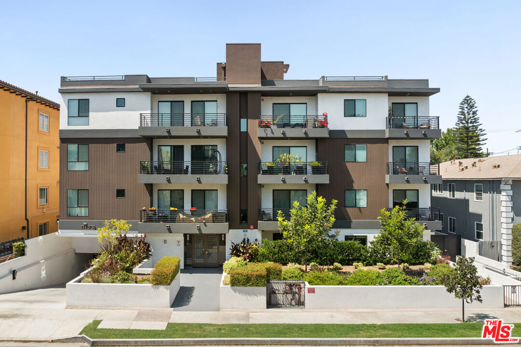 1123 S Shenandoah Street #101