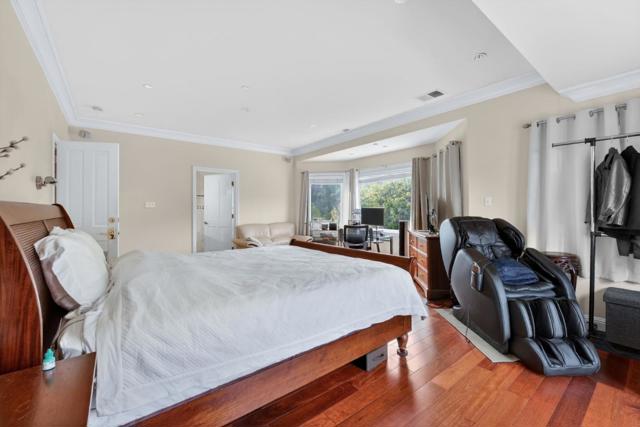 746 Jacaranda Circle, Hillsborough CA: https://media.crmls.org/mediaz/c1090982-2863-4dfa-ac72-ec7620e1c531.jpg