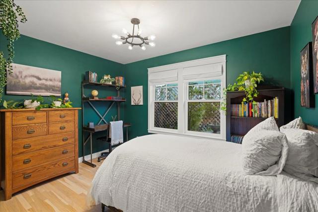 15415 Winchester Boulevard, Monte Sereno CA: https://media.crmls.org/mediaz/c1091b34-50e7-477b-9e13-cedd5c54376b.jpg