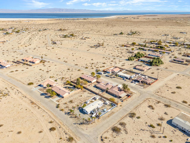 2342 Sand Jewel Avenue, Thermal CA: https://media.crmls.org/mediaz/c10b0711-3a49-4ae7-ab53-415358647af3.jpg