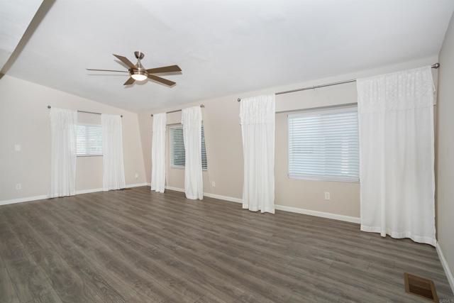 Detail Gallery Image 9 of 28 For 200 N El Camino Real #400,  Oceanside,  CA 92058 - 2 Beds | 2 Baths