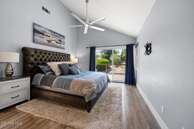 3085 Klamath Avenue, Simi Valley CA: https://media.crmls.org/mediaz/c10bb3d4-6965-4046-97c7-d3e2a7782dc5.jpg