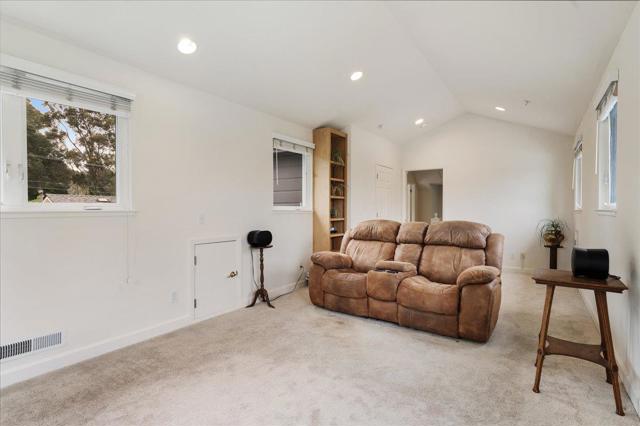 334 Park Way, Santa Cruz CA: https://media.crmls.org/mediaz/c10bb7e5-2c8d-4faa-a34e-d6c56919bb06.jpg