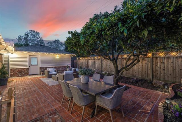 1216 Hermosa Way, San Jose CA: https://media.crmls.org/mediaz/c10bbbbe-b701-4163-a6f0-f0675f251abd.jpg