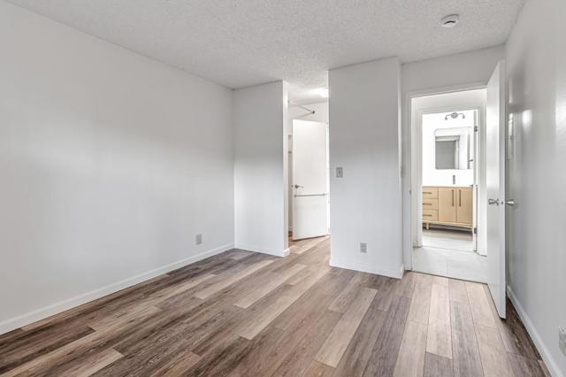 980 Kiely Boulevard, Santa Clara CA: https://media.crmls.org/mediaz/c10be3c8-b52f-47ac-b0d8-49c30234015d.jpg
