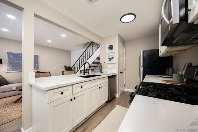 12126 Lemon Crest Dr, Lakeside CA: https://media.crmls.org/mediaz/c10c99b7-daf2-425f-bcd2-49d9f2a250e9.jpg