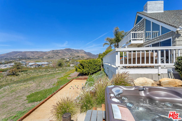 6439 Surfside Way photo 11
