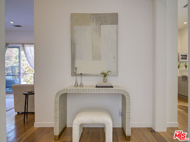 11954 Lucile Street, Culver City CA: https://media.crmls.org/mediaz/c10de14a-f6e2-4666-8a6d-9fdd15ec9e42.jpg