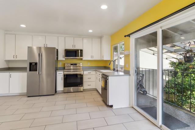 7700 Parkway Dr, La Mesa CA: https://media.crmls.org/mediaz/c10dee48-2d65-4cf3-8ee5-90b707d55c9f.jpg