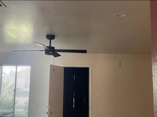 1923 Pawnee Way, Stockton CA: https://media.crmls.org/mediaz/c10f1516-4c65-4771-9a85-a15a44cf9e53.jpg