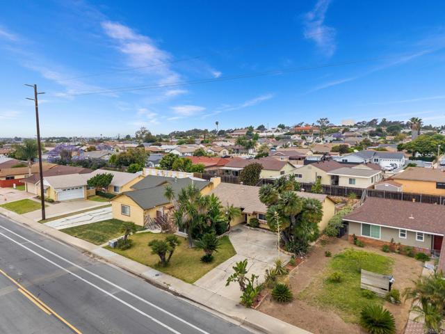 2862 Coronado Avenue, San Diego CA: https://media.crmls.org/mediaz/c10f3c8e-9a93-4a3b-b919-abc75f70fc03.jpg