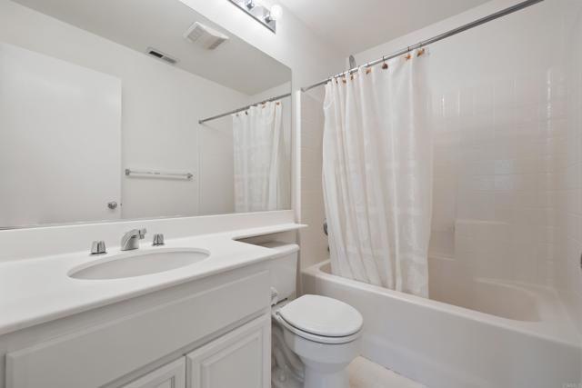 Detail Gallery Image 15 of 31 For 424 Dakota Way, Oceanside,  CA 92056 - 2 Beds | 2/1 Baths